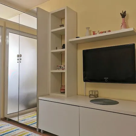 Charming Modern Apartment, Minutes From Downtown Apartamento Cluj-Napoca